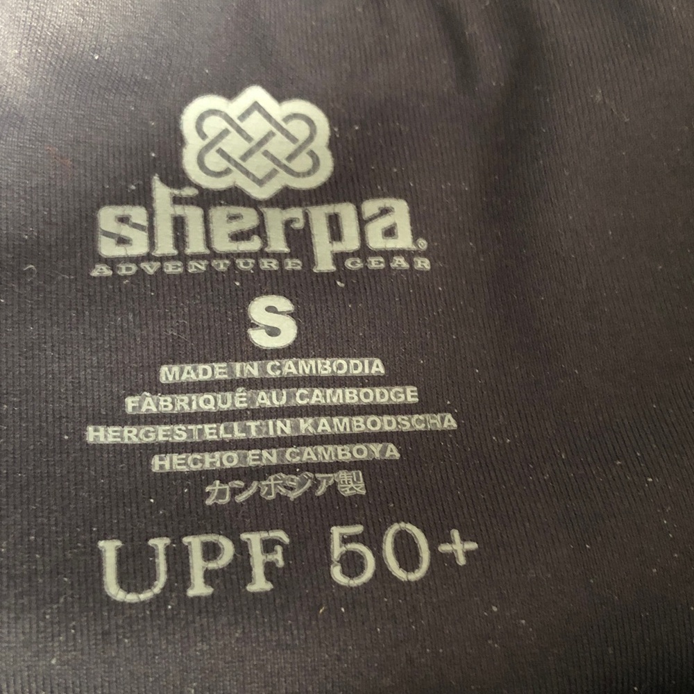 Women's Black and Dark Gray Athletic Leggings with Side Pockets Sherpa Adventure - Picture 2 of 8